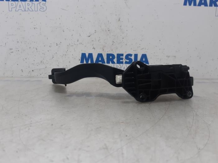 Begagnade Gaspedalsensor Peugeot 2008 (CU) 1.2 Vti 12V PureTech 82 Pris € 30,00 Marginaltabell erbjuds av Maresia Parts