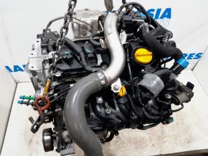 Motor från en Renault Clio IV (5R) 1.6 Turbo 16V RS 200 EDC 2014