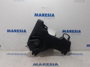 Used Particulate filter tank Peugeot 508 (8D) 2.2 HDiF 16V GT Price € 74,99 Margin scheme offered by Maresia Parts