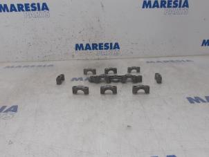 Used Camshaft Renault Megane III Grandtour (KZ) 1.4 16V TCe 130 Price € 50,00 Margin scheme offered by Maresia Parts