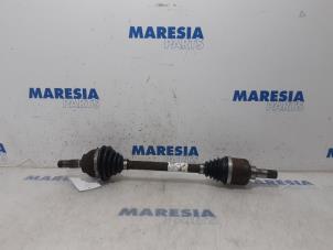 Usagé Cardan gauche (transmission) Citroen C4 Cactus (0B/0P) 1.6 Blue Hdi 100 Prix € 75,00 Règlement à la marge proposé par Maresia Parts