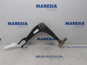 Używane Wahacz zawieszenia dolny lewy przód Peugeot 508 (8D) 2.2 HDiF 16V GT Cena € 50,00 Procedura marży oferowane przez Maresia Parts