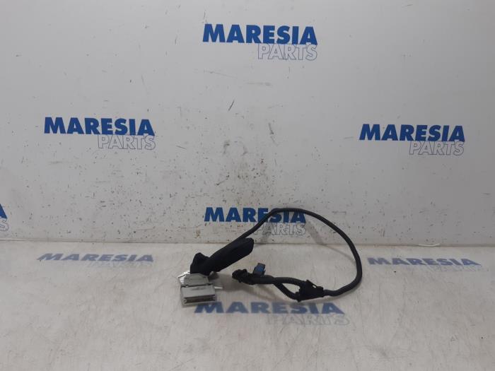 Begagnade Trimchip Peugeot 508 SW (8E/8U) 2.2 HDiF 16V GT Pris € 75,00 Marginaltabell erbjuds av Maresia Parts