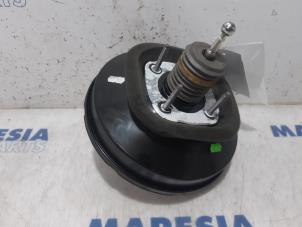 Usagé Assistant de freinage Citroen C4 Cactus (0B/0P) 1.6 Blue Hdi 100 Prix € 50,00 Règlement à la marge proposé par Maresia Parts