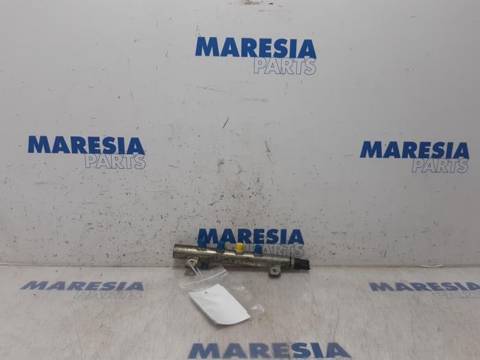 Usagé Système d'injection Fiat Stilo MW (192C) 1.9 JTD 16V 140 Multijet Prix € 90,00 Règlement à la marge proposé par Maresia Parts