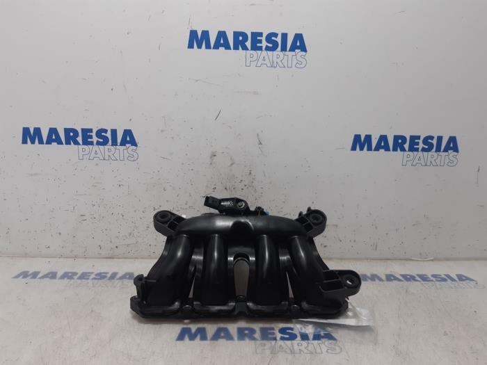 Używane Kolektor dolotowy Peugeot 508 SW (8E/8U) 1.6 THP 16V Cena € 49,99 Procedura marży oferowane przez Maresia Parts