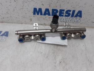 Usagé Système d'injection Peugeot 508 SW (8E/8U) 1.6 THP 16V Prix € 75,00 Règlement à la marge proposé par Maresia Parts