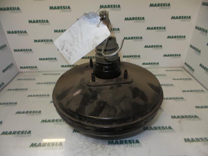 Usagé Servo frein Renault Megane Scénic (JA) 1.6 RT Prix € 40,00 Règlement à la marge proposé par Maresia Parts