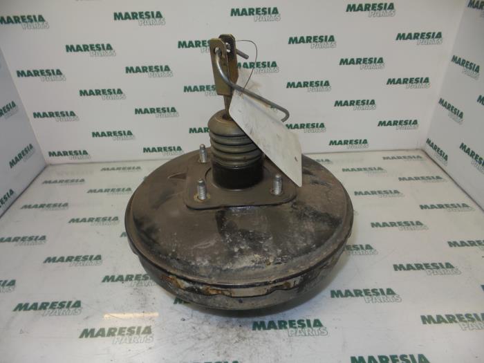 Usagé Servo frein Renault Megane Scénic (JA) 1.6 RT Prix € 35,00 Règlement à la marge proposé par Maresia Parts