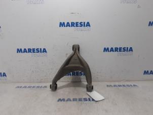 Used Rear upper wishbone, left Peugeot 508 (8D) 2.2 HDiF 16V GT Price € 50,00 Margin scheme offered by Maresia Parts