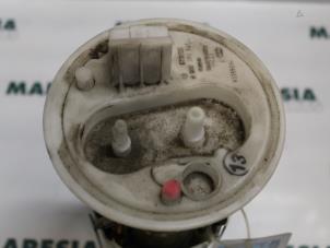 Usados Bomba eléctrica de combustible Fiat Doblo Cargo (223) 1.3 D 16V Multijet Precio € 36,30 IVA incluido ofrecido por Maresia Parts