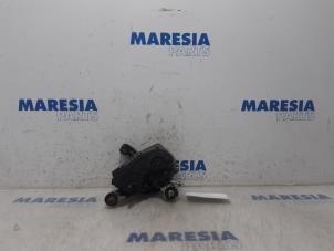 Usagé Moteur essuie-glace avant Peugeot RCZ (4J) 1.6 16V THP Prix € 210,00 Règlement à la marge proposé par Maresia Parts