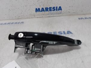 Gebrauchte Türgriff 2-türig links Peugeot RCZ (4J) 1.6 16V THP Preis € 25,00 Margenregelung angeboten von Maresia Parts