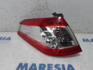 Używane Tylne swiatlo pozycyjne lewe Peugeot 508 SW (8E/8U) 2.2 HDiF 16V GT Cena € 105,00 Procedura marży oferowane przez Maresia Parts