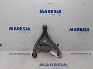 Usagé Bras de suspension haut arrière gauche Peugeot 508 SW (8E/8U) 2.2 HDiF 16V GT Prix € 50,00 Règlement à la marge proposé par Maresia Parts