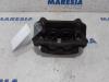 Front brake calliper, left from a Renault Trafic New (FL) 2.5 dCi 16V 145 2007