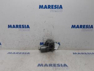 Used Front wiper motor Peugeot 3008 I (0U/HU) 1.6 HDiF 16V Price € 49,99 Margin scheme offered by Maresia Parts