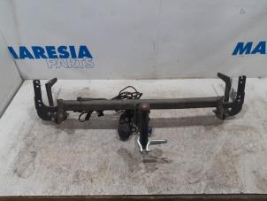 Used Towbar Citroen C4 Grand Picasso (3A) 1.6 BlueHDI 120 Price € 210,00 Margin scheme offered by Maresia Parts