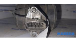Luftmengenmesser van een Alfa Romeo 156 (932) 1.6 Twin Spark 16V 1998