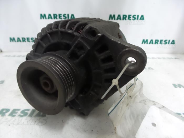 Begagnade Dynamo Alfa Romeo 156 (932) 1.6 Twin Spark 16V Pris € 40,00 Marginaltabell erbjuds av Maresia Parts