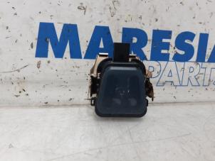 Used Rain sensor Citroen C4 Grand Picasso (3A) 1.6 BlueHDI 120 Price € 20,00 Margin scheme offered by Maresia Parts