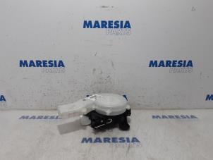 Used Heating and ventilation fan motor Citroen C4 Grand Picasso (3A) 1.6 BlueHDI 120 Price € 35,00 Margin scheme offered by Maresia Parts