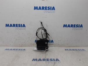 Used Rear door mechanism 4-door, right Citroen C4 Grand Picasso (3A) 1.6 BlueHDI 120 Price € 50,00 Margin scheme offered by Maresia Parts