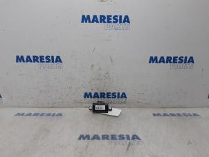 Used Central door locking module Citroen C4 Grand Picasso (3A) 1.6 BlueHDI 120 Price € 40,00 Margin scheme offered by Maresia Parts