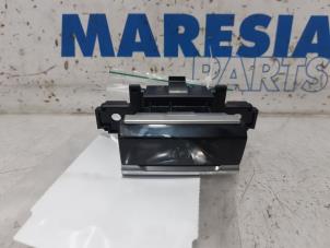 Used Parking brake switch Citroen C4 Grand Picasso (3A) 1.6 BlueHDI 120 Price € 20,00 Margin scheme offered by Maresia Parts