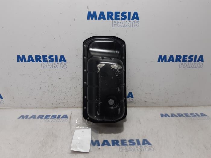 Usagé Couvercle carter Peugeot 308 SW (L4/L9/LC/LJ/LR) 1.6 BlueHDi 120 Prix € 29,99 Règlement à la marge proposé par Maresia Parts