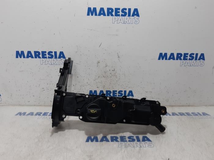 Gebrauchte Ventildeckel Peugeot 308 SW (L4/L9/LC/LJ/LR) 1.6 BlueHDi 120 Preis € 24,95 Margenregelung angeboten von Maresia Parts
