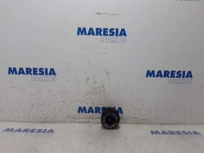 Usagé Piston Peugeot Boxer (U9) 2.2 HDi 120 Euro 4 Prix € 60,50 Prix TTC proposé par Maresia Parts