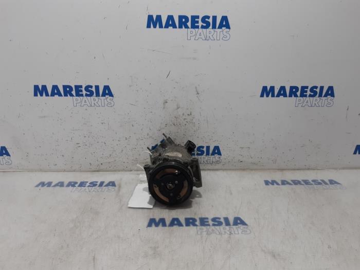 Citroen C4 Cactus Air conditioning pumps stock