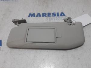 Używane Oslona przeciwsloneczna Citroen C4 Cactus (0B/0P) 1.6 Blue Hdi 100 Cena € 25,00 Procedura marży oferowane przez Maresia Parts