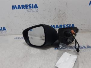 Used Wing mirror, left Citroen C4 Cactus (0B/0P) 1.6 Blue Hdi 100 Price € 60,00 Margin scheme offered by Maresia Parts