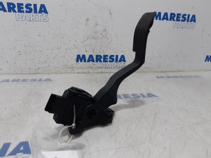Begagnade Gaspedalsensor Citroen C4 Cactus (0B/0P) 1.6 Blue Hdi 100 Pris € 20,00 Marginaltabell erbjuds av Maresia Parts