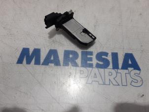 Used Airflow meter Citroen C4 Cactus (0B/0P) 1.6 Blue Hdi 100 Price € 30,00 Margin scheme offered by Maresia Parts