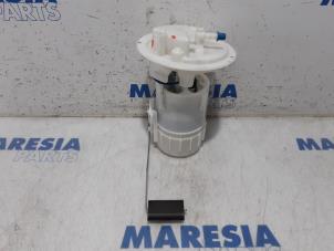 Usados Bomba eléctrica de combustible Peugeot 208 I (CA/CC/CK/CL) 1.2 Vti 12V PureTech 82 Precio € 25,00 Norma de margen ofrecido por Maresia Parts
