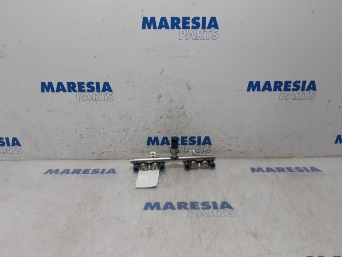 Usagé Système d'injection Peugeot 308 (4A/C) 1.6 16V THP 155 Prix € 40,00 Règlement à la marge proposé par Maresia Parts