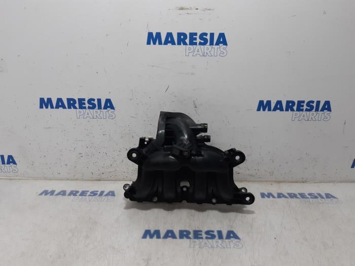 Używane Kolektor dolotowy Peugeot 308 (4A/C) 1.6 16V THP 155 Cena € 49,99 Procedura marży oferowane przez Maresia Parts