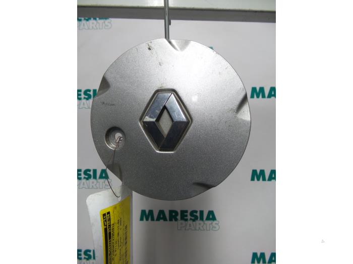 Używane Kolpak Renault Clio II (BB/CB) 1.2 16V Cena € 25,00 Procedura marży oferowane przez Maresia Parts