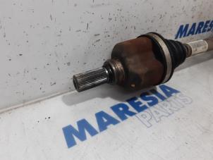 Used Front drive shaft, left Peugeot 508 SW (8E/8U) 2.2 HDiF 16V GT Price € 50,00 Margin scheme offered by Maresia Parts
