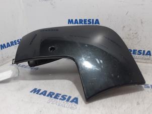 Used Rear bumper component, left Renault Trafic New (FL) 2.5 dCi 16V 145 Price € 42,35 Inclusive VAT offered by Maresia Parts
