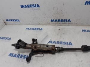 Used Steering column housing Renault Trafic New (FL) 2.5 dCi 16V 145 Price € 90,75 Inclusive VAT offered by Maresia Parts