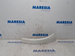 Used Headlight trim, left Citroen Jumper (U9) 2.2 HDi 100 Euro 4 Price € 30,25 Inclusive VAT offered by Maresia Parts