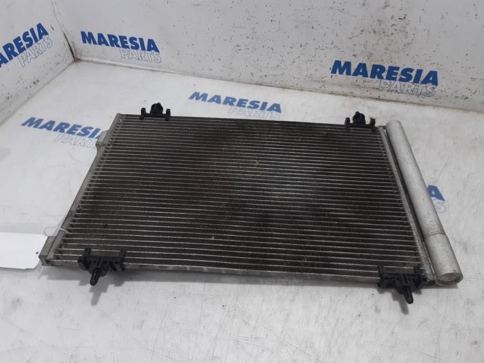 Gebrauchte Klima Kondensor Peugeot 3008 I (0U/HU) 1.6 VTI 16V Preis € 35,00 Margenregelung angeboten von Maresia Parts