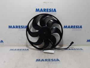 Gebrauchte Kühlrippe Motor Citroen C4 Grand Picasso (3A) 1.6 BlueHDI 120 Preis € 50,00 Margenregelung angeboten von Maresia Parts
