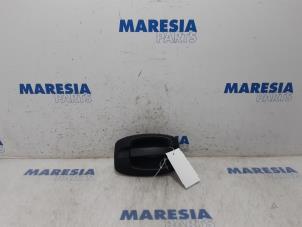 Used Door handle 2-door, right Citroen Jumper (U9) 2.2 HDi 100 Euro 4 Price € 30,25 Inclusive VAT offered by Maresia Parts