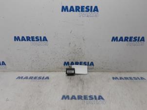 Usagé Relais Citroen Jumper (U9) 2.2 HDi 100 Euro 4 Prix € 30,25 Prix TTC proposé par Maresia Parts