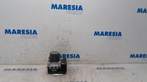 Usagé Pompe ABS Citroen C4 Grand Picasso (UA) 2.0 16V Autom. Prix € 131,25 Règlement à la marge proposé par Maresia Parts